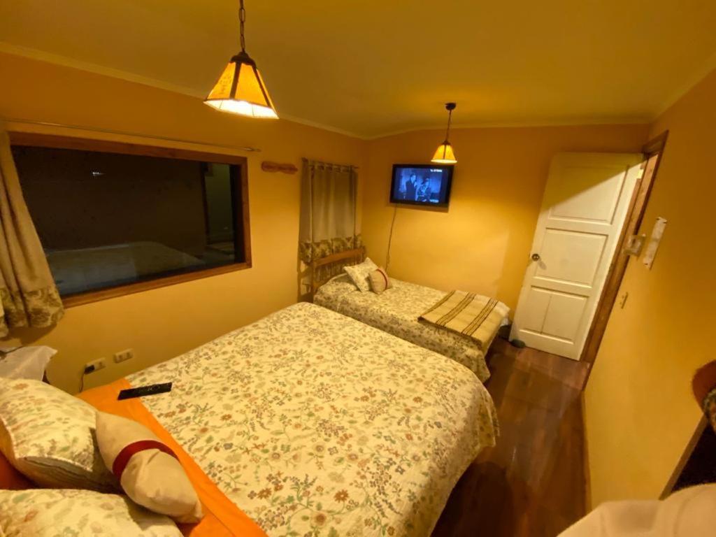 Hostal Y Cabanas Mirando Al Mar Пуерто-Монтт Екстер'єр фото